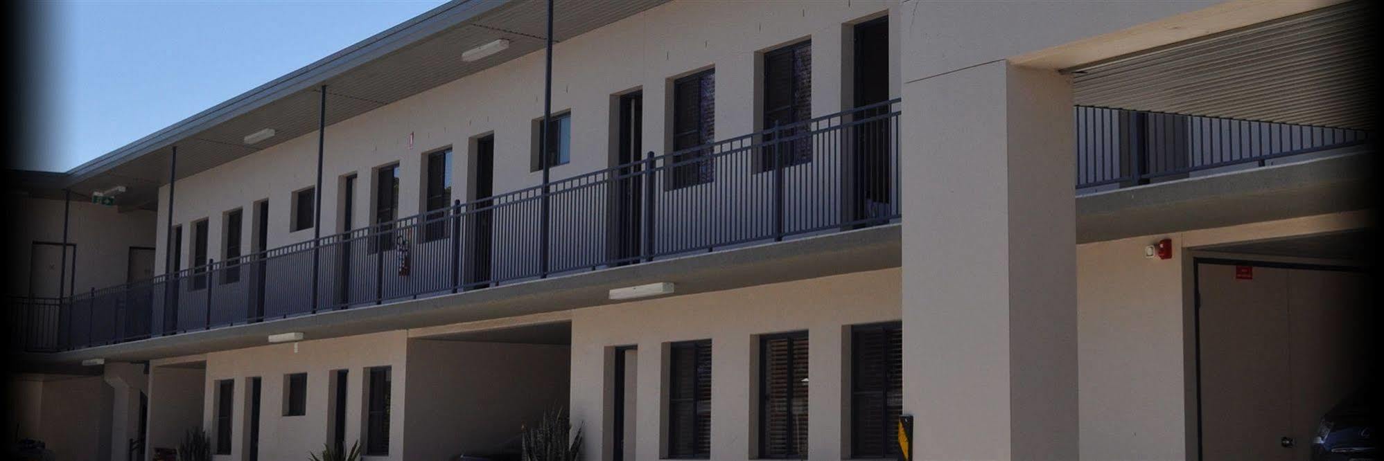 Red Cedar Motel Muswellbrook Εξωτερικό φωτογραφία