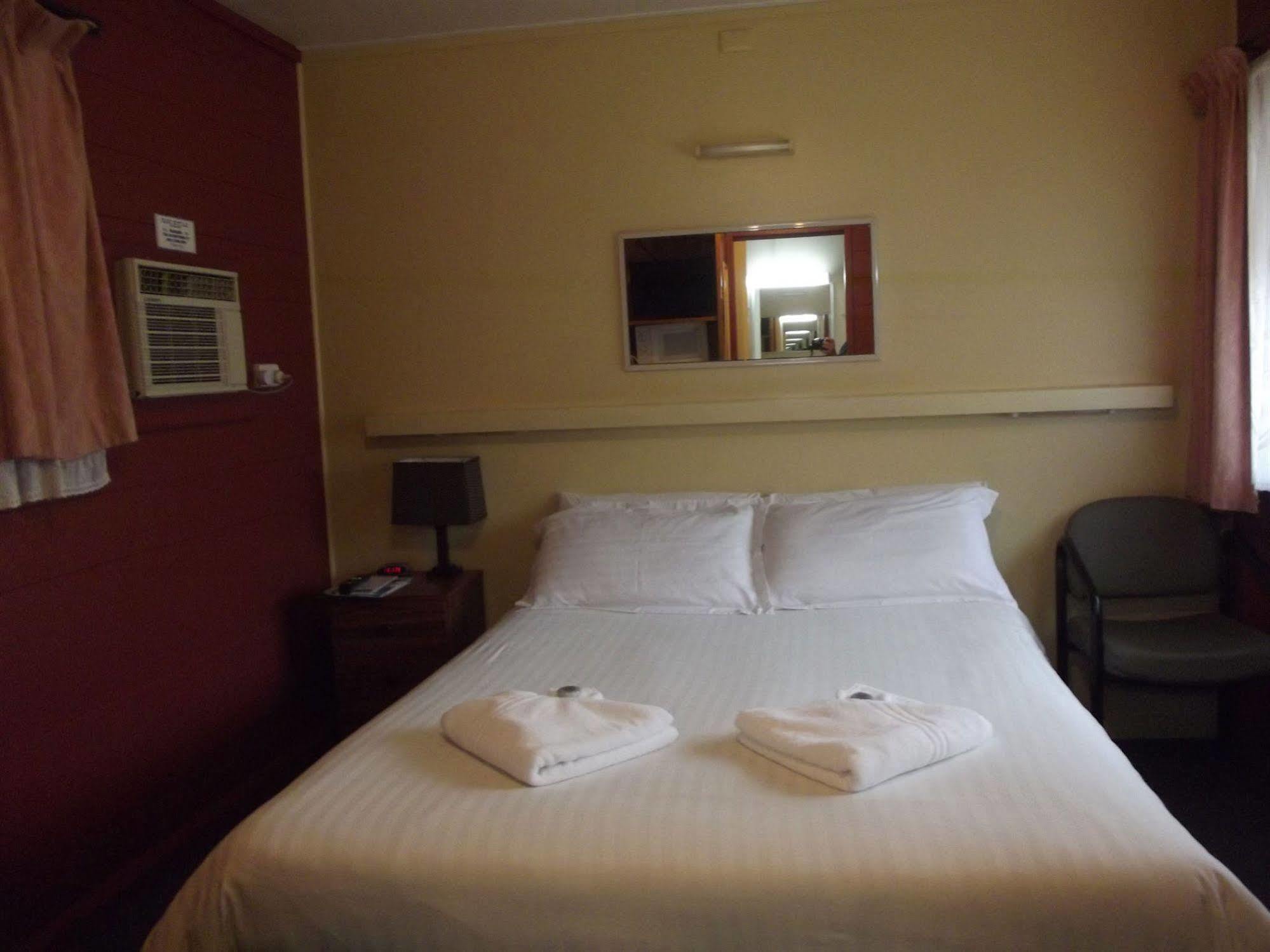 Red Cedar Motel Muswellbrook Εξωτερικό φωτογραφία